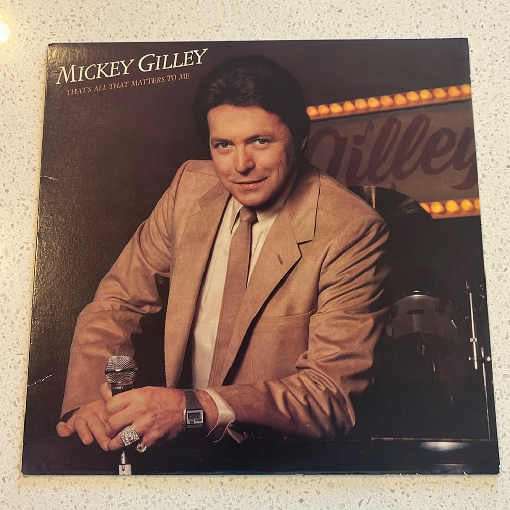 MICKEY GILLEY THAT'S ALL THAT MATTER TO ME EPIC RECORDS VINYL LP 1980